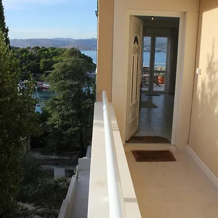 아파트 Marlais A 챠브타트